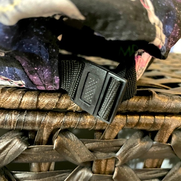 Fun “Cool Cat” novelty cap/hat. In great condition! - Picture 2 of 2